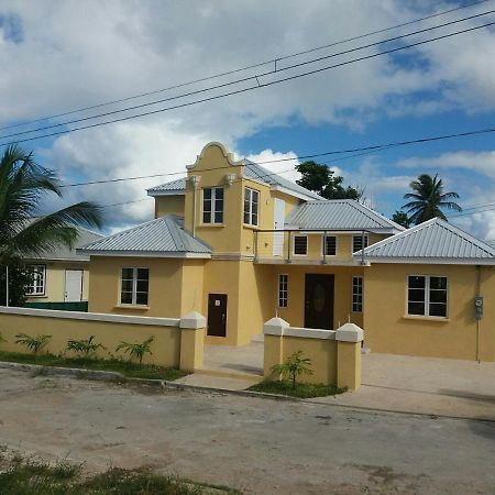 Caribbean Gem Apartment Saint James Bagian luar foto